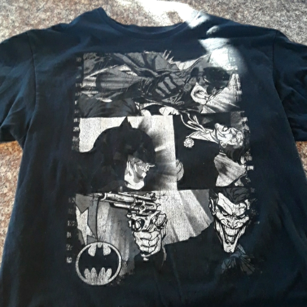 🦹🏾‍♂️ Batman tshirt